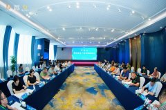 <b>江汉米喷鼻对接八桂市场 鄂桂联袂共建粮食平安</b>